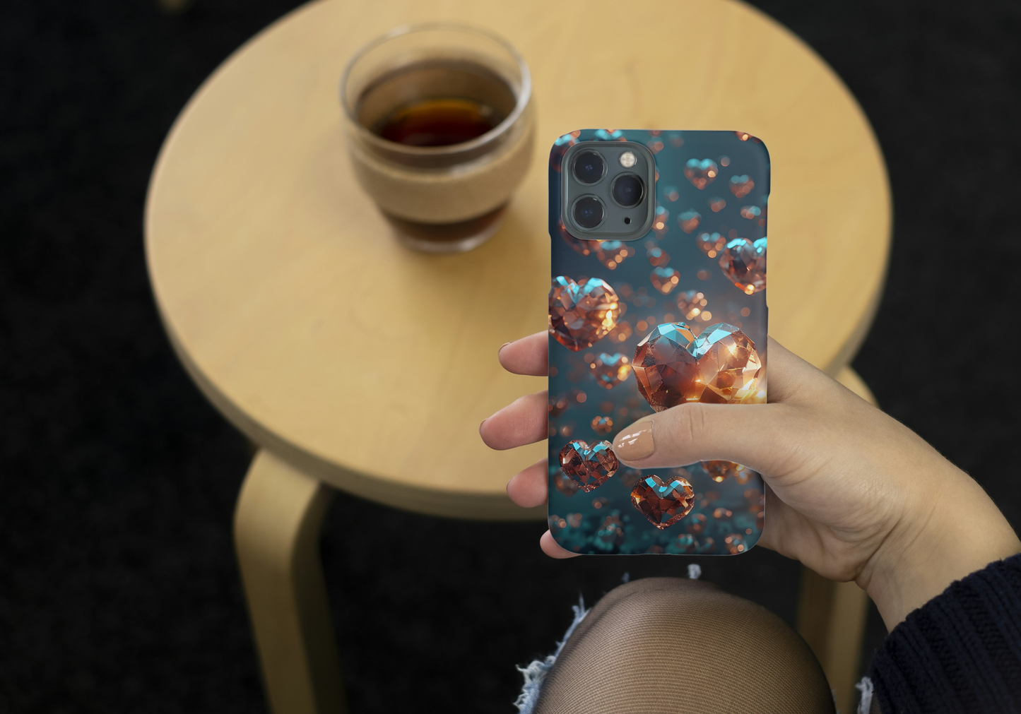 Heart-Shaped Magnetic Tough Phone Case - Unique Crystal Design