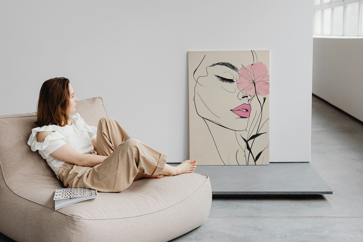 Artistic Stretched Canvas Wall Art - Feminine Floral Design