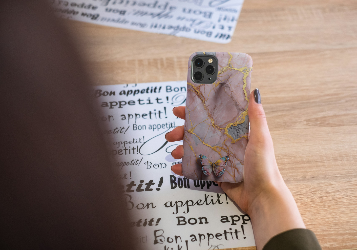 Artistic Butterfly Impact-Resistant Phone Case - Stylish Protection for Everyday Life