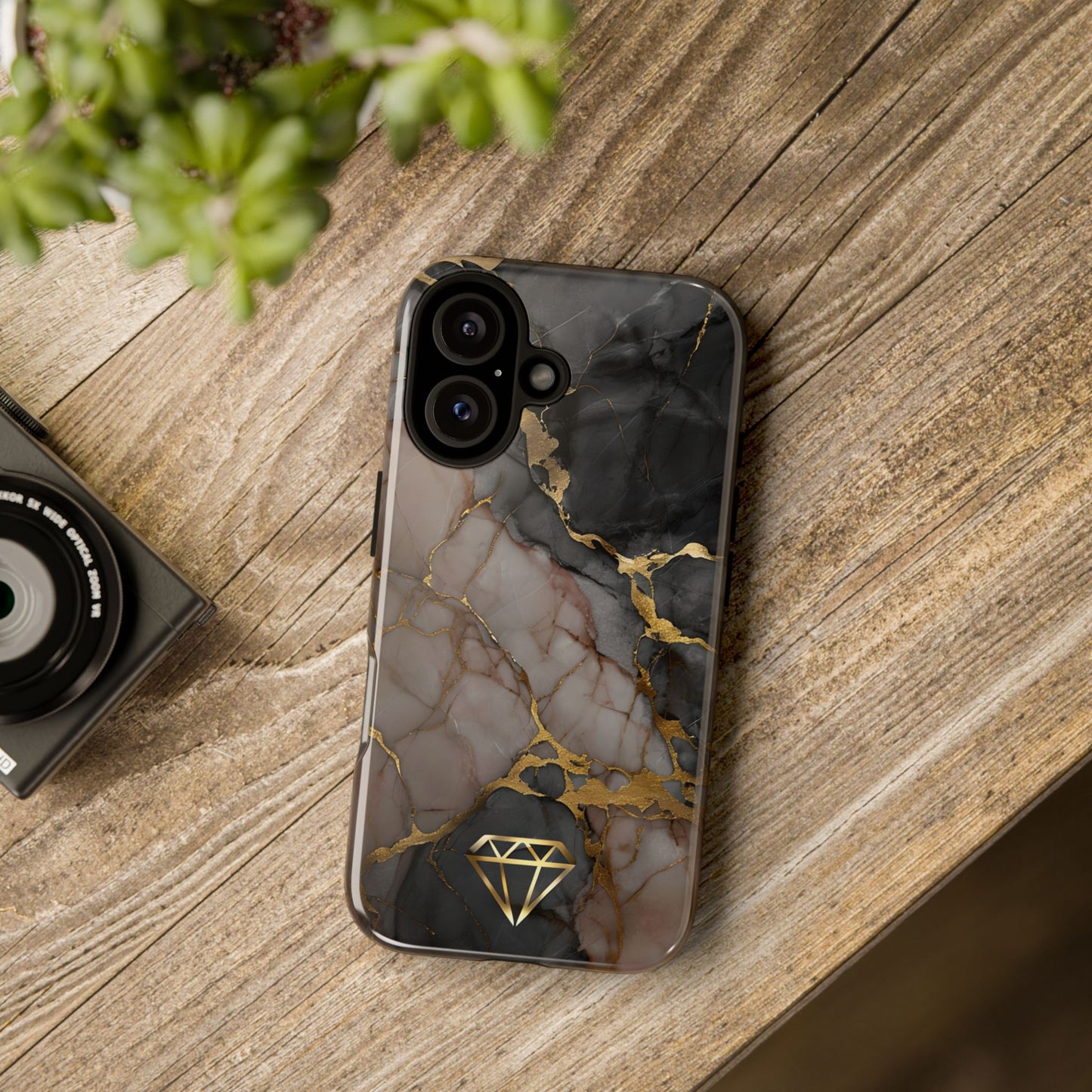 Elegant Marble Phone Case with Gold Accent